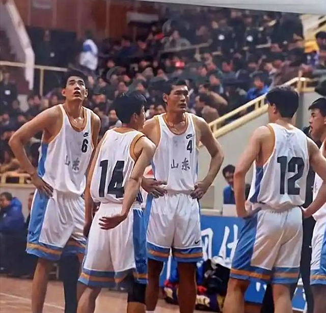 篮球名宿加盟球队，助阵球队备战