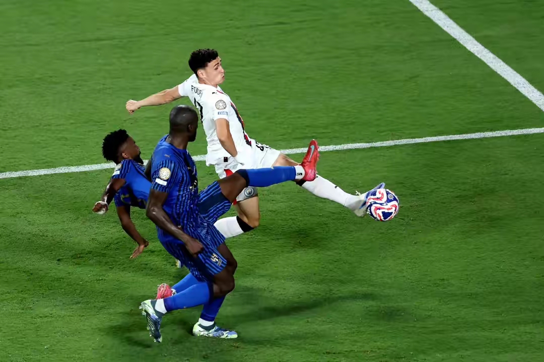 曼城新援破门得分，球队取得背靠背胜利