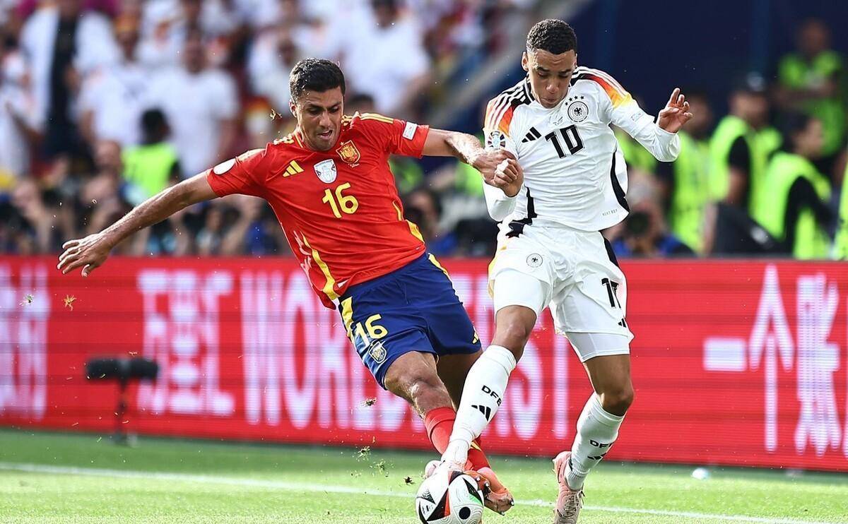 包含荷兰淘汰德国,成功挺进欧洲杯四强的词条 包含荷兰淘汰德国,成功挺进欧洲杯四强的词条